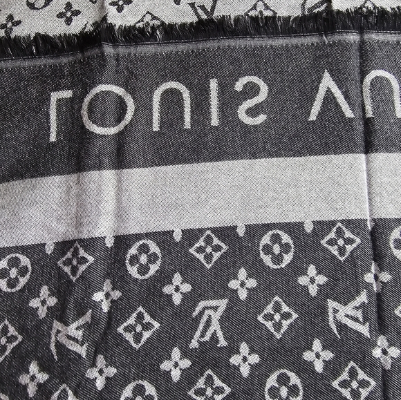 Louis Vuitton 100% cashmere scarf. New! Two faced-light gray and dark gray. - Picture 2 of 6